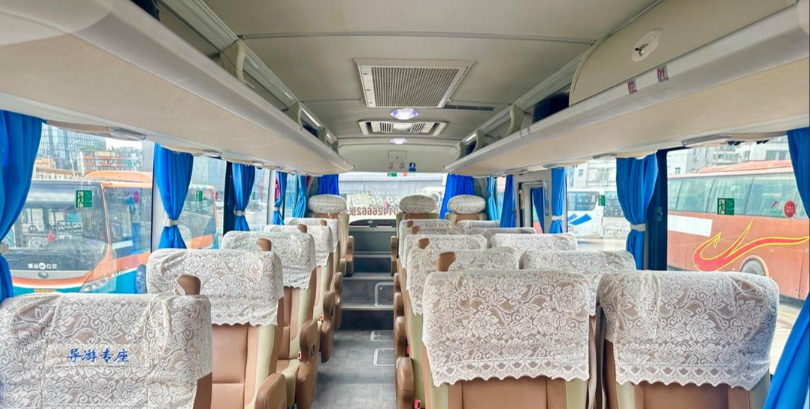 2*1 豪华商务型大巴